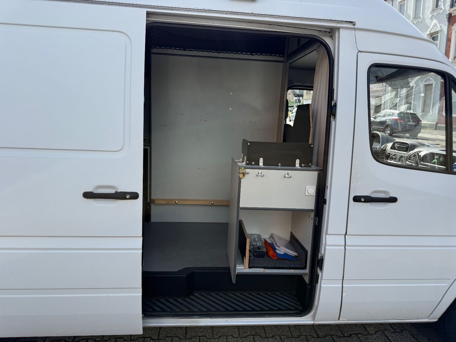 Fahrzeugabbildung Mercedes-Benz Sprinter Camper AHK Nur 74.900 KM