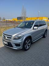 Mercedes-Benz GL 450 - silberne Mercedes-Benz GL-Klasse