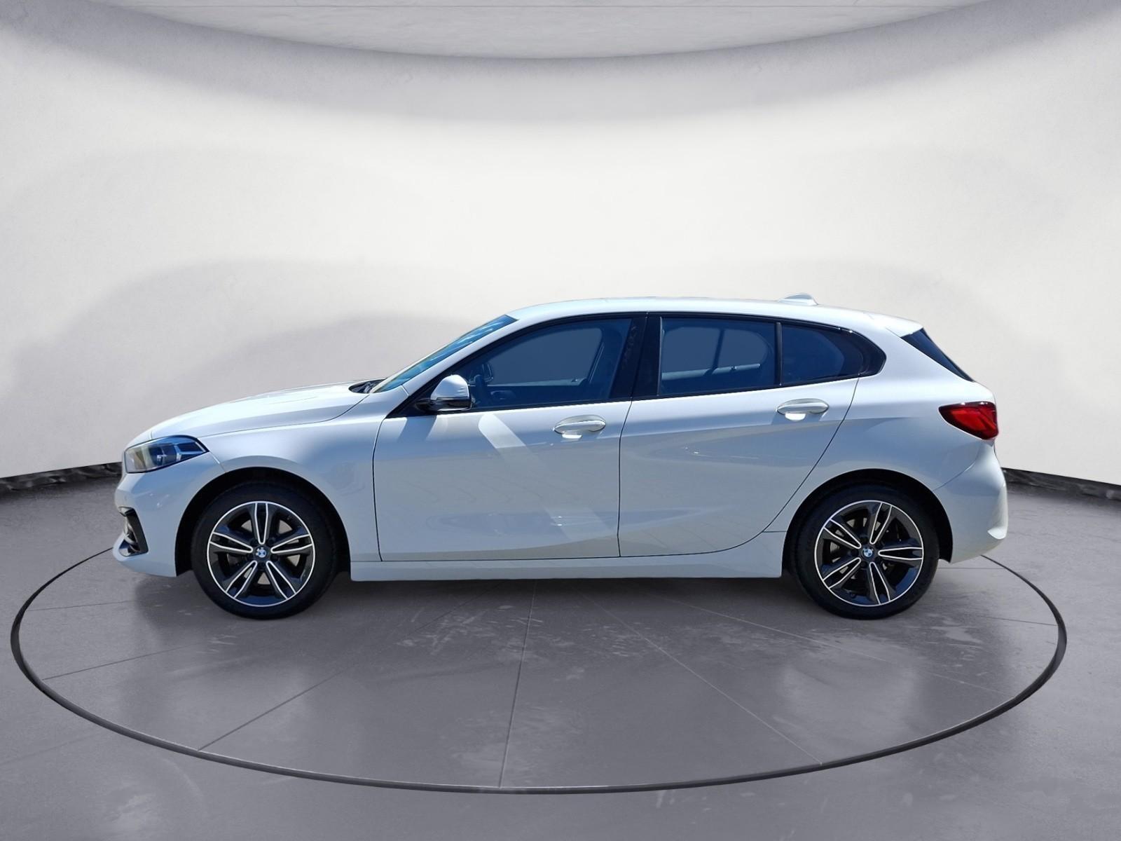 BMW 118i Sport Line *Shadow*Navi*Sportsitze*LED*PDC*