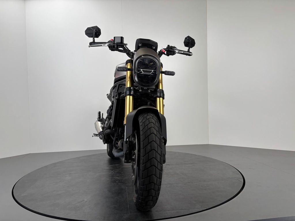 Fahrzeugabbildung Benelli LEONCINO 800 *TOP-ZUSTAND *REIFEN NEU