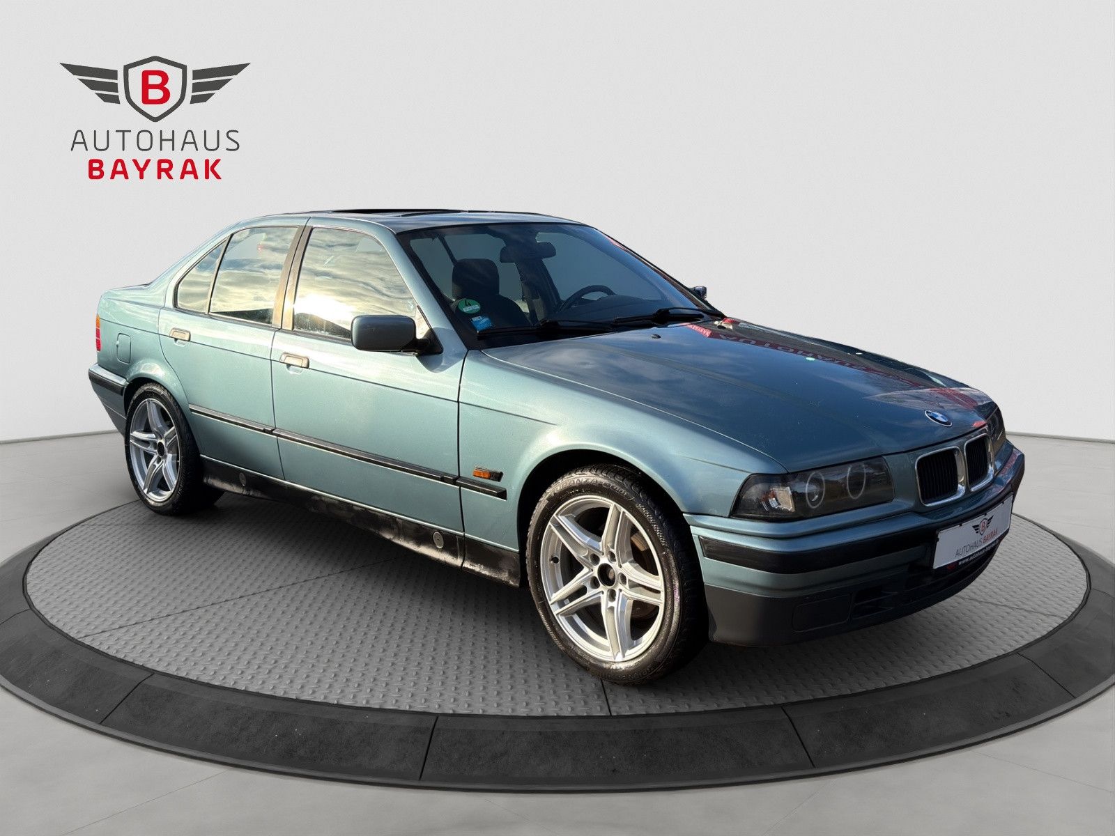 BMW 316 - 1