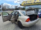 Ford Focus 1,6 16 V Ghia Klima Servo ABS Nebel - Ford Focus: Se