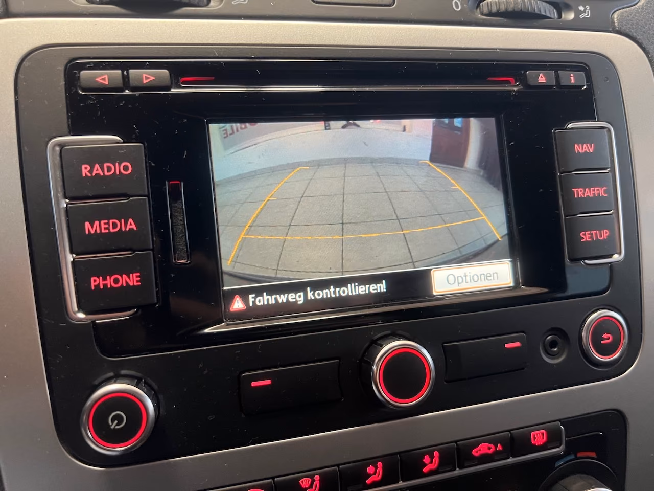 Volkswagen Scirocco 2.0 TDI |R-CAM|NAVI|2-ZONE|MFL|SHZ|