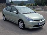 Toyota Prius Sol - Toyota Prius Sol mit Hybrid-Antrieb (Benzin/Elektro)