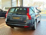 Volvo V50 Kombi 1.6 D Kinetic - Volvo V50 mit Diesel-Antrieb: 1.6