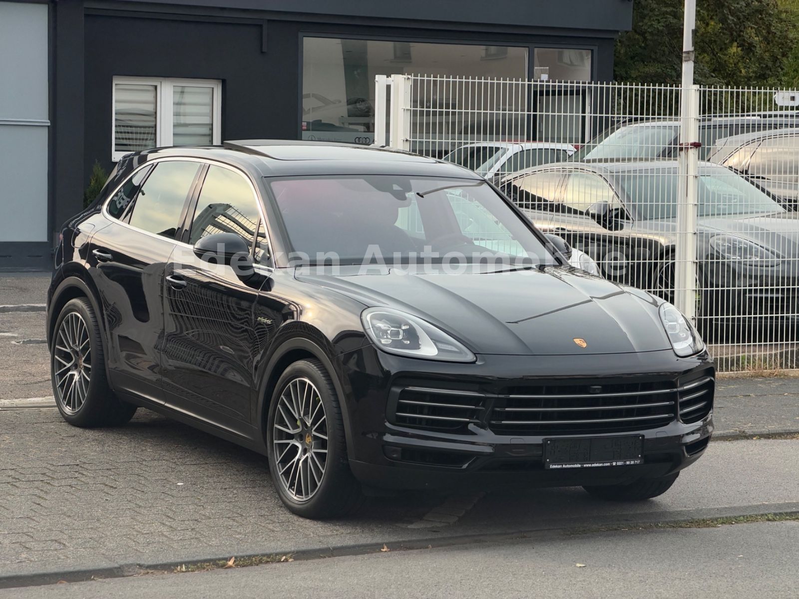 Porsche Cayenne E-Hybrid SPORT-CHRONO PANORAMA AHK LUFTF foto 2