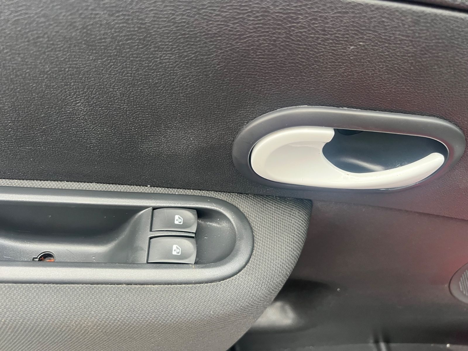 Fahrzeugabbildung Renault Clio III GPS * TÜV NEU *