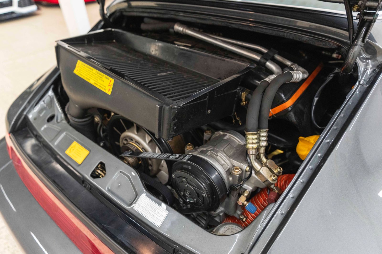 Fahrzeugabbildung Porsche 964 TURBO COUPE TOPZUSTAND REVIDIERT GUT. 1-