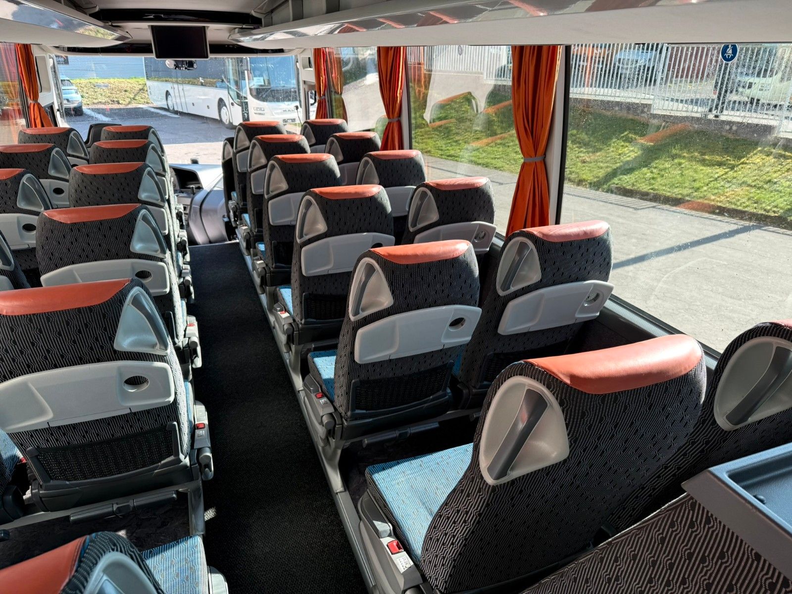 SETRA  2015 - Image 26 of 33