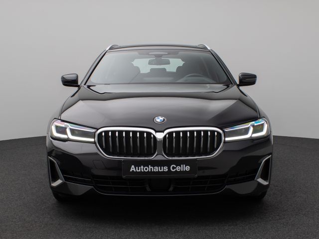 BMW 530d Luxury Line Panorama Laser Kamera HUD HiFi