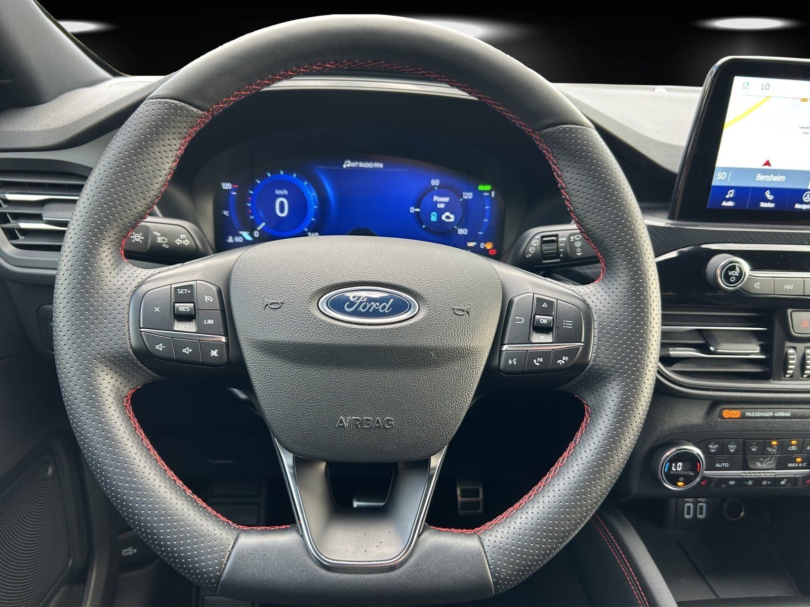 Fahrzeugabbildung Ford Kuga ST-Line X Aut./LED/KAMERA/GRA/NAVI/B&O/SHZ/