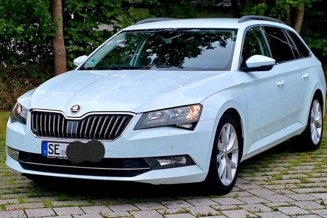 Skoda Superb Kombi 190PS Zahnriemen und Se...