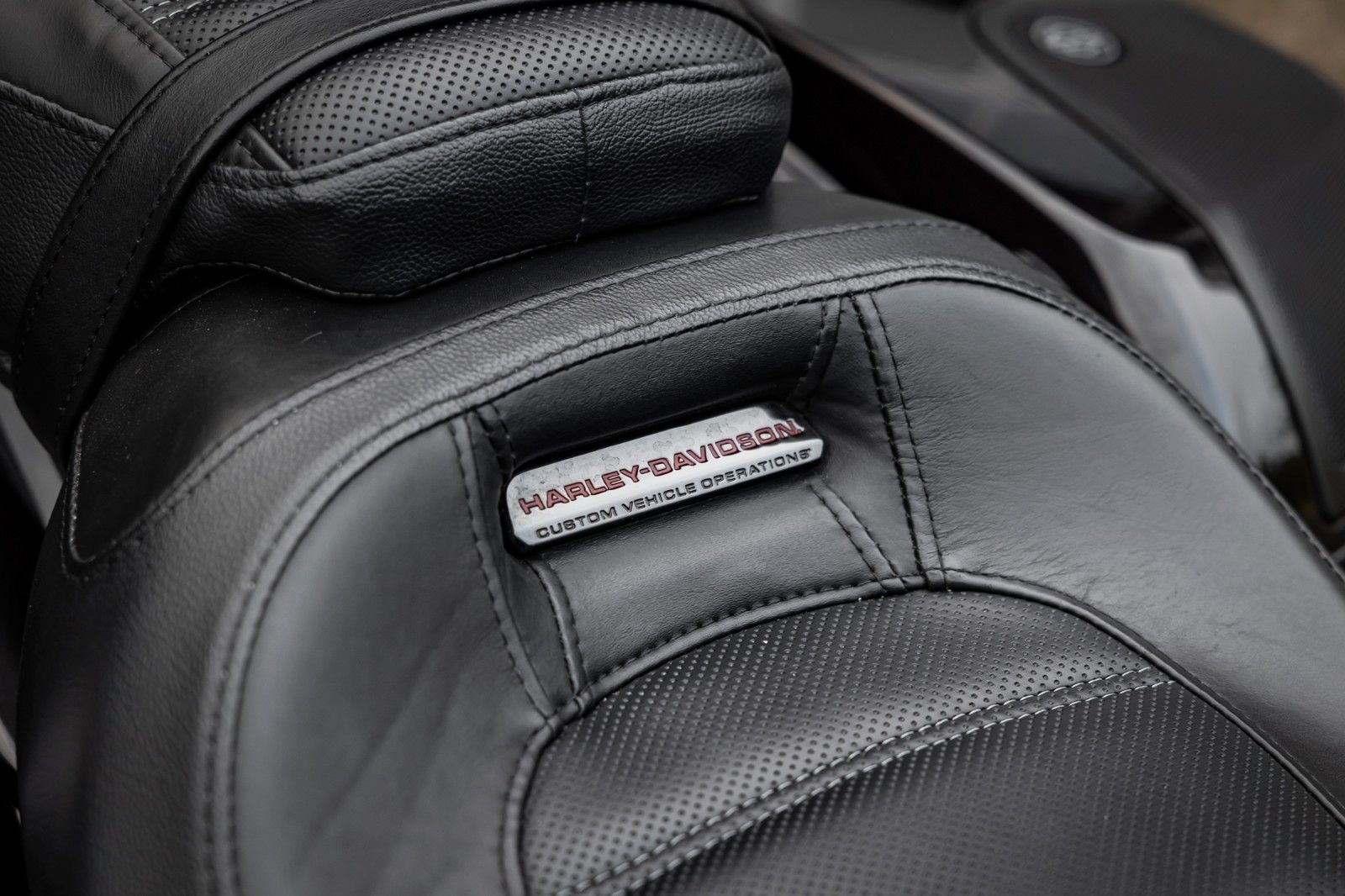 Fahrzeugabbildung Harley-Davidson FLHXSE CVO Street Glide 117 Cui - JEKILL & HYDE