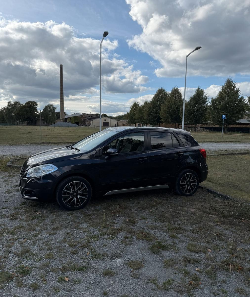 Suzuki (SX4) S-Cross 1.6 Comfort 4WD CVT Comfort
