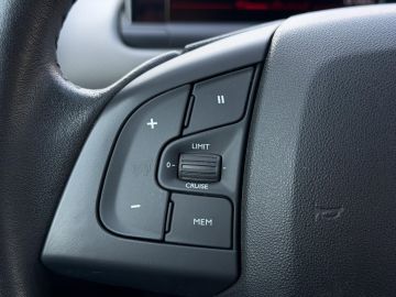 Citroën C4 Cactus C-Series 1.2 PT110 °PDC°SHZ°AAC°NSW°