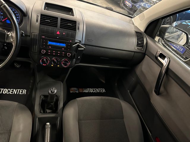 MYAUTOCENTER – Gebraucht- und Jahreswagen mit Werkstattservice in Pfaffenhofen Volkswagen Polo IV Comfortline *TÜV NEU*KLIMA*ELEKTR.FENSTE