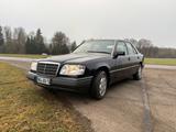 Mercedes-Benz Mercedes w124 300Turbo Diesel - Mercedes-Benz 300 300d turbo mit Diesel-Antrieb