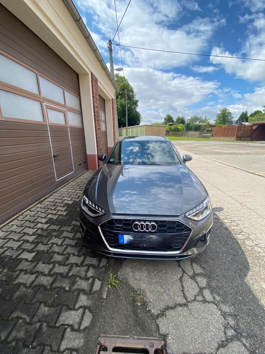 Audi A4 40 TDI S tr. quattro S line Avant S line