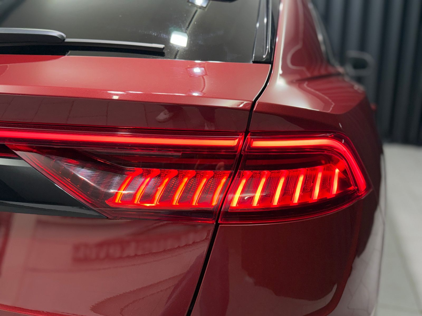 Fahrzeugabbildung Audi SQ8 4.0 TDI quattro|3D BANG&OLUFSEN|RS-SITZE|AHK