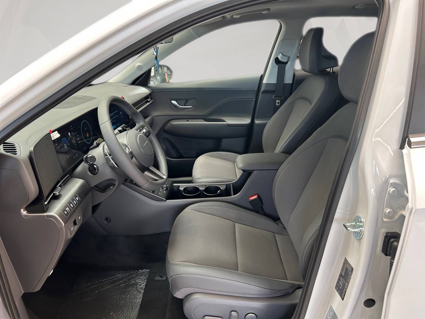 Fahrzeugabbildung Hyundai KONA 1.6 T-GDI (180 PS) | Prime | Bose |