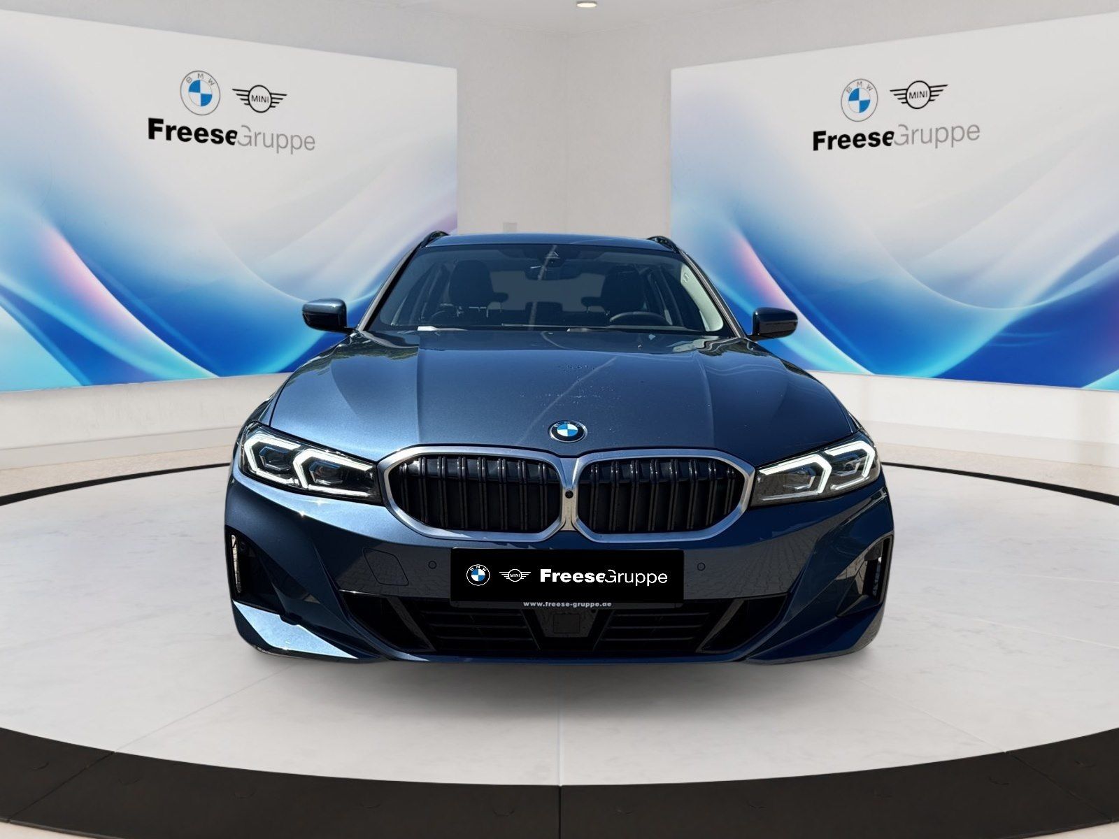 BMW 320d xDrive Touring 360° HEAD-UP RFK HIFI XDRIVE foto 2