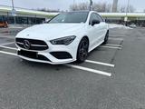 Mercedes-Benz CLA 200 AMG-Line *Garantie*Multibeam*Pano*Night - Mercedes-Benz CLA 200: Von Privat