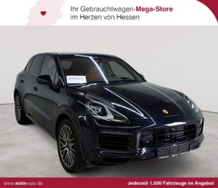 Porsche Cayenne - 1