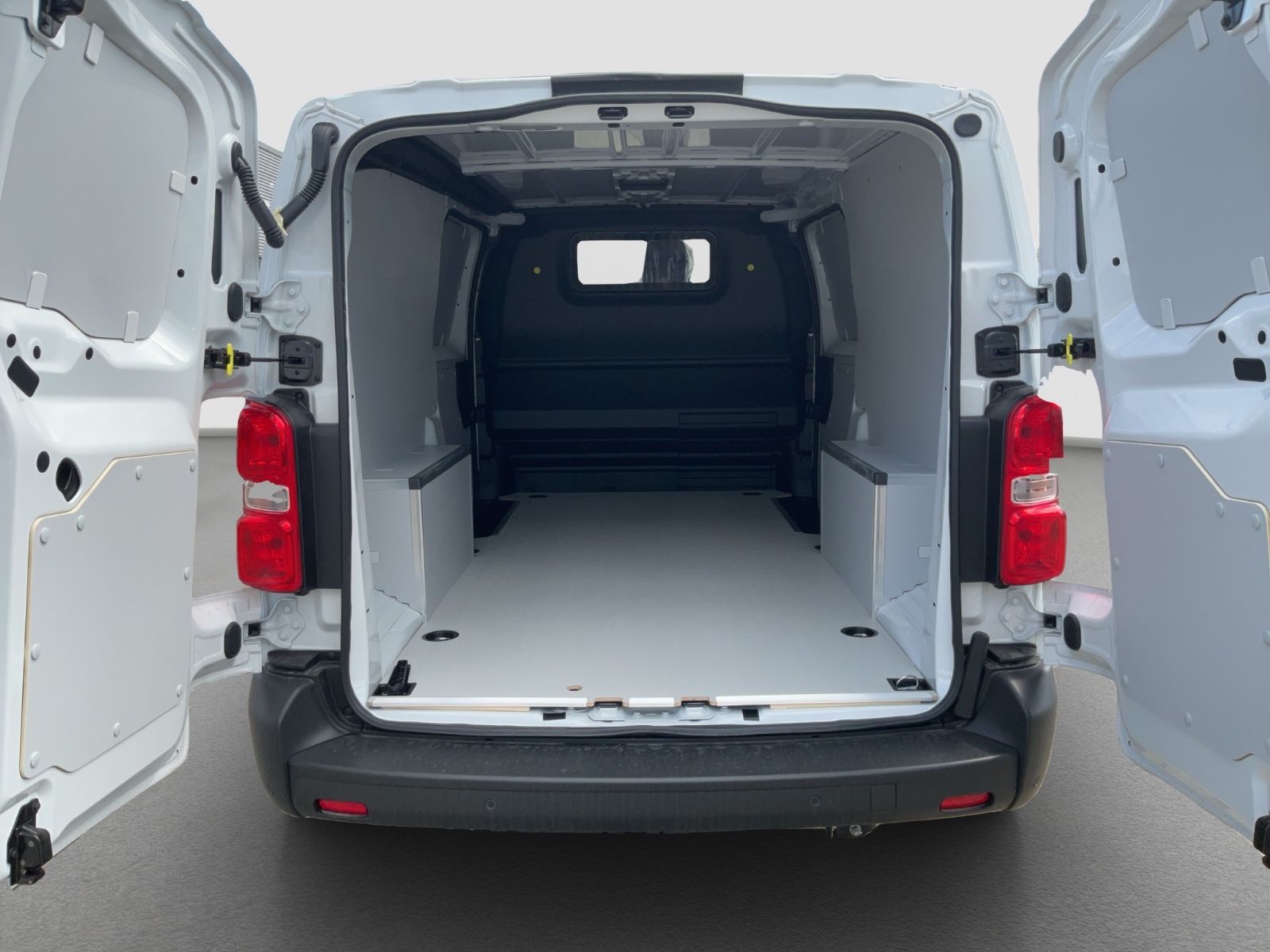 Fahrzeugabbildung Fiat Scudo L3 145 PS Automatik, Kamera, LED