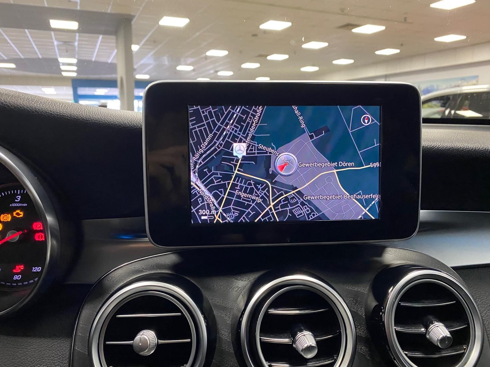 Fahrzeugabbildung Mercedes-Benz GLC 250 CDI 4Matic AMG Line+NAVI+AHK+ALLRAD+