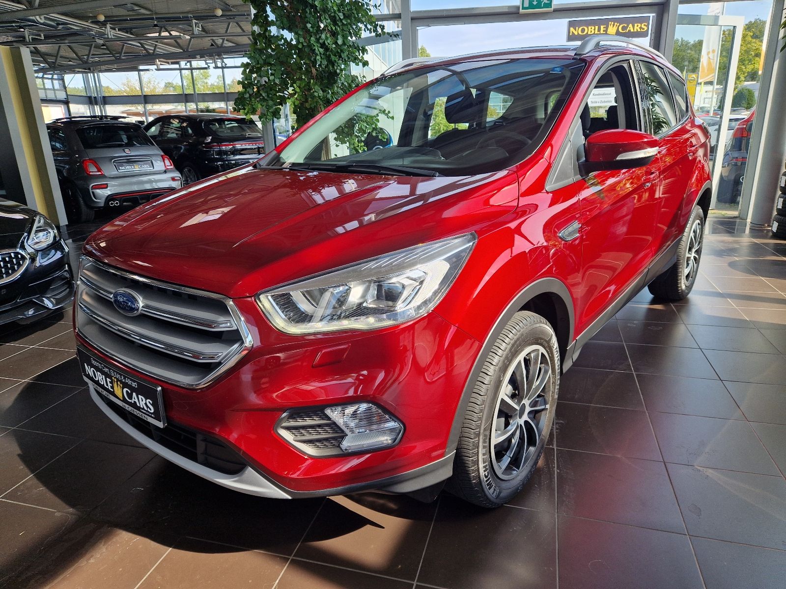 Fahrzeugabbildung Ford Kuga Cool & Connect KLIMA NAV SHZ PDC