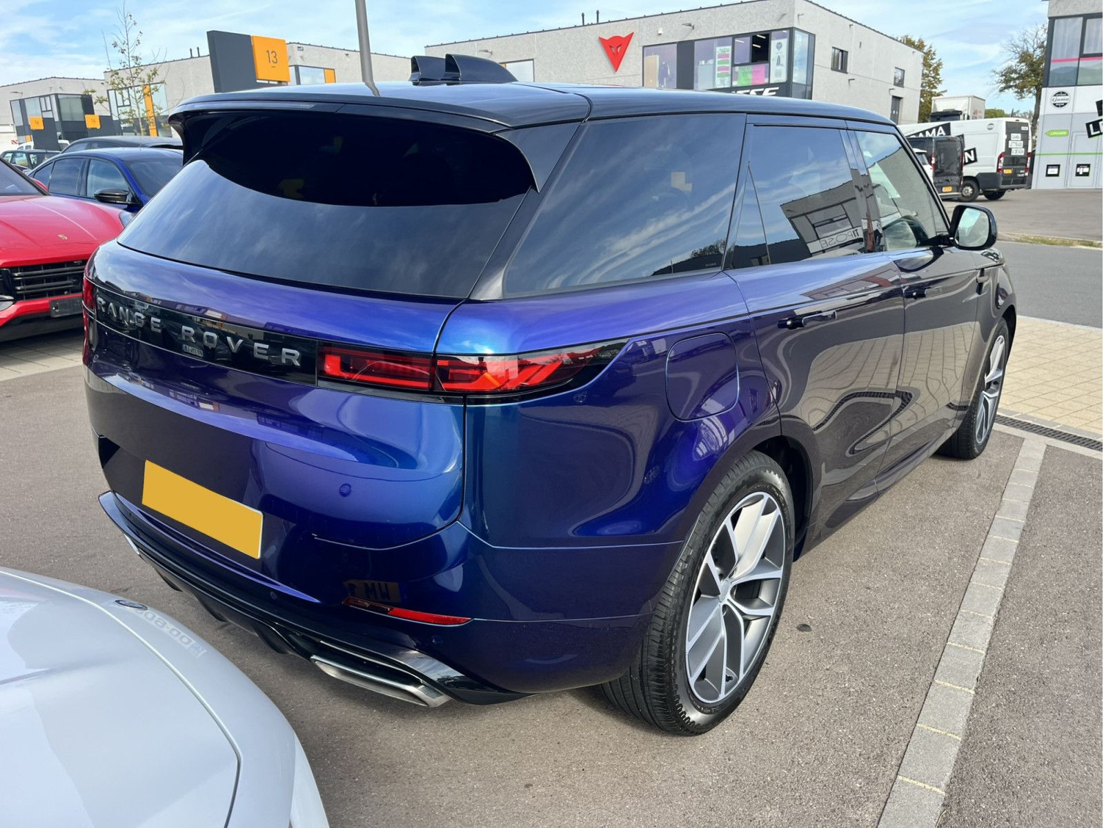 Land Rover Range Rover Sport P550e AUTOBIOGRAPHY imagem 3