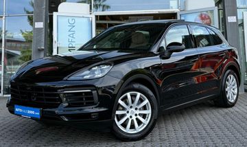 Porsche Cayenne - 1