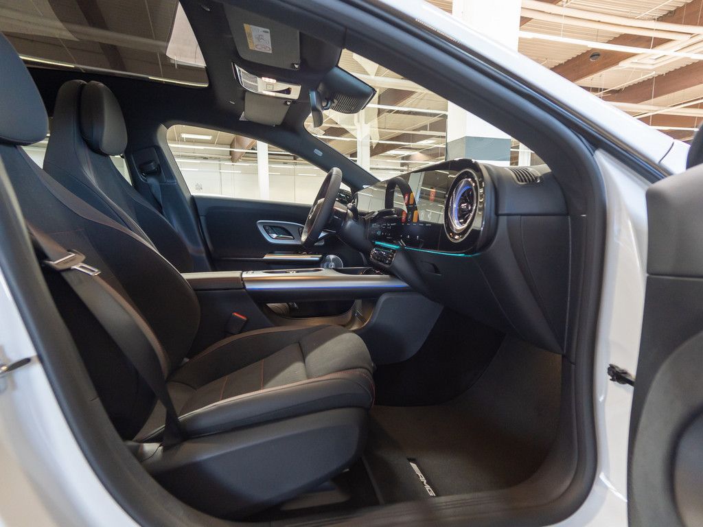Mercedes-Benz CLA 220 Coupé 4MATIC AMG Line NIGHT AHK PANO HUD imagem 3