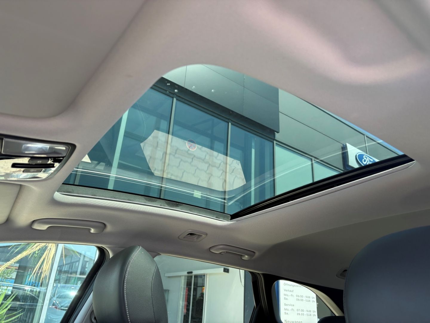 Fahrzeugabbildung Kia Ceed_sw Sportswagon Platinum Edition 1.6 CRDi EU