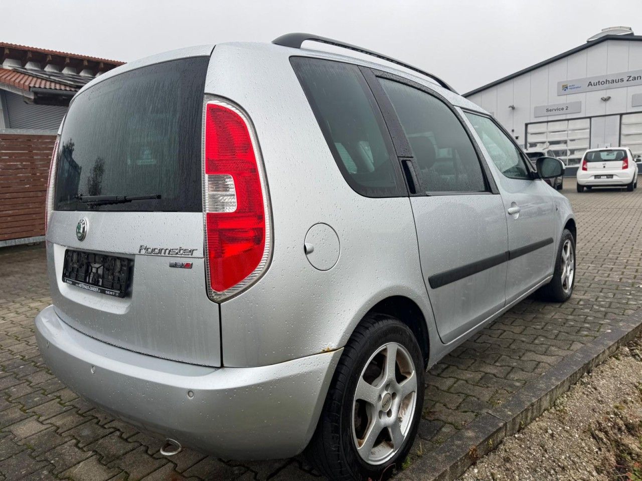 Fahrzeugabbildung SKODA Roomster Style Plus Edition