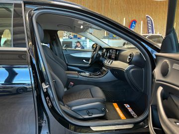 MYAUTOCENTER – Gebraucht- und Jahreswagen mit Werkstattservice in Pfaffenhofen Mercedes-Benz E 200 d *LED*Kamera*PDC*