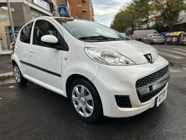 Peugeot 107 5 PORTE 110.000KM NEOPATENTATI