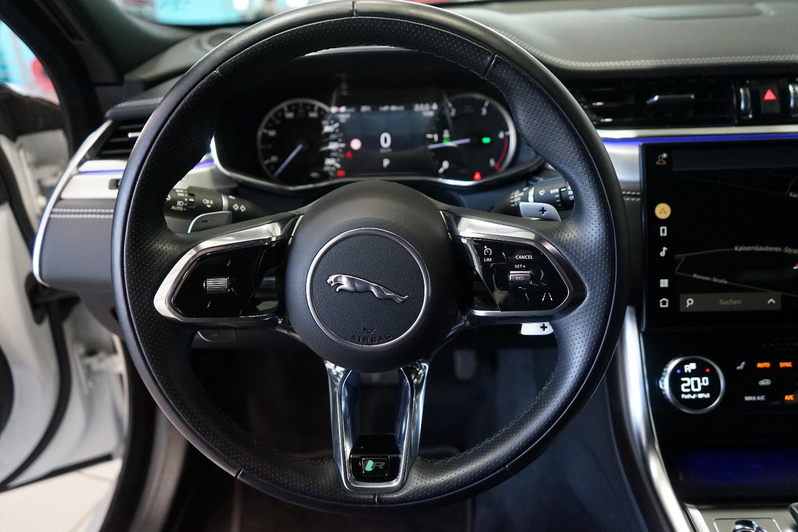 Jaguar XF Sportbrake D200 R-Dynamic Kamera+SHZ+Leder