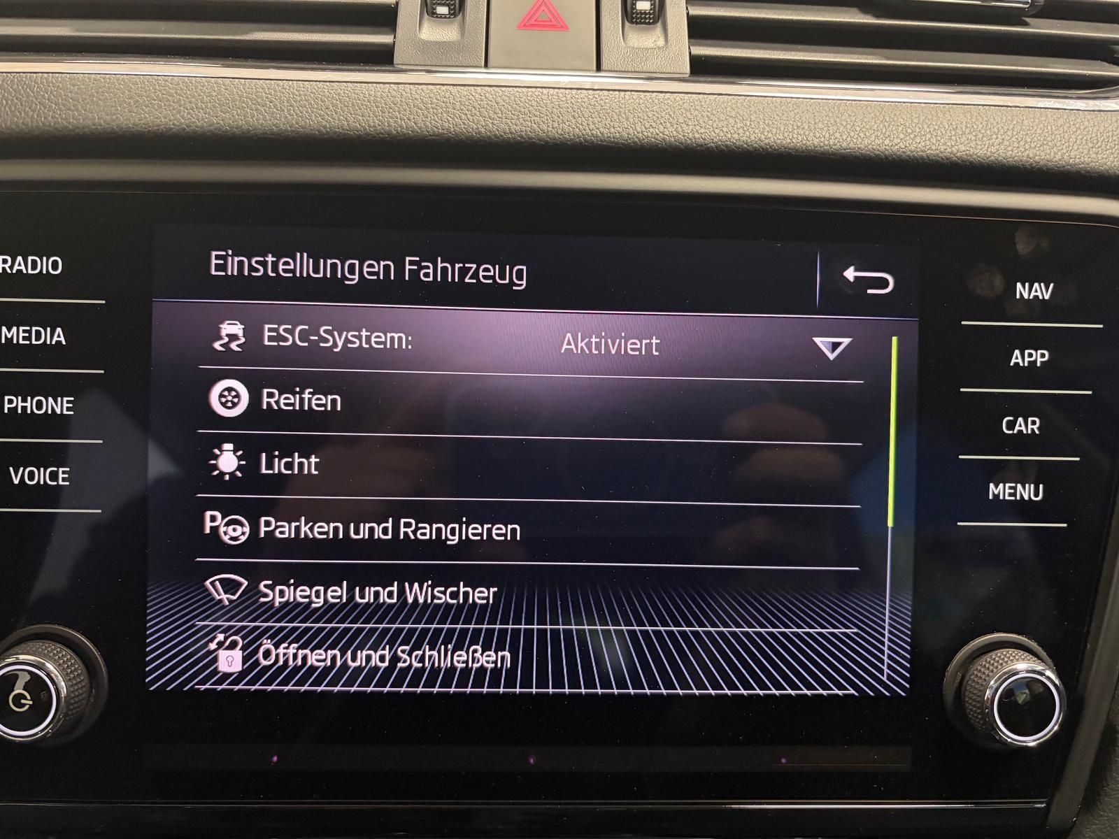 Fahrzeugabbildung SKODA Octavia 1.5 TSI Ambition APP+NAVI+2-Z-KLIMA+RFK+