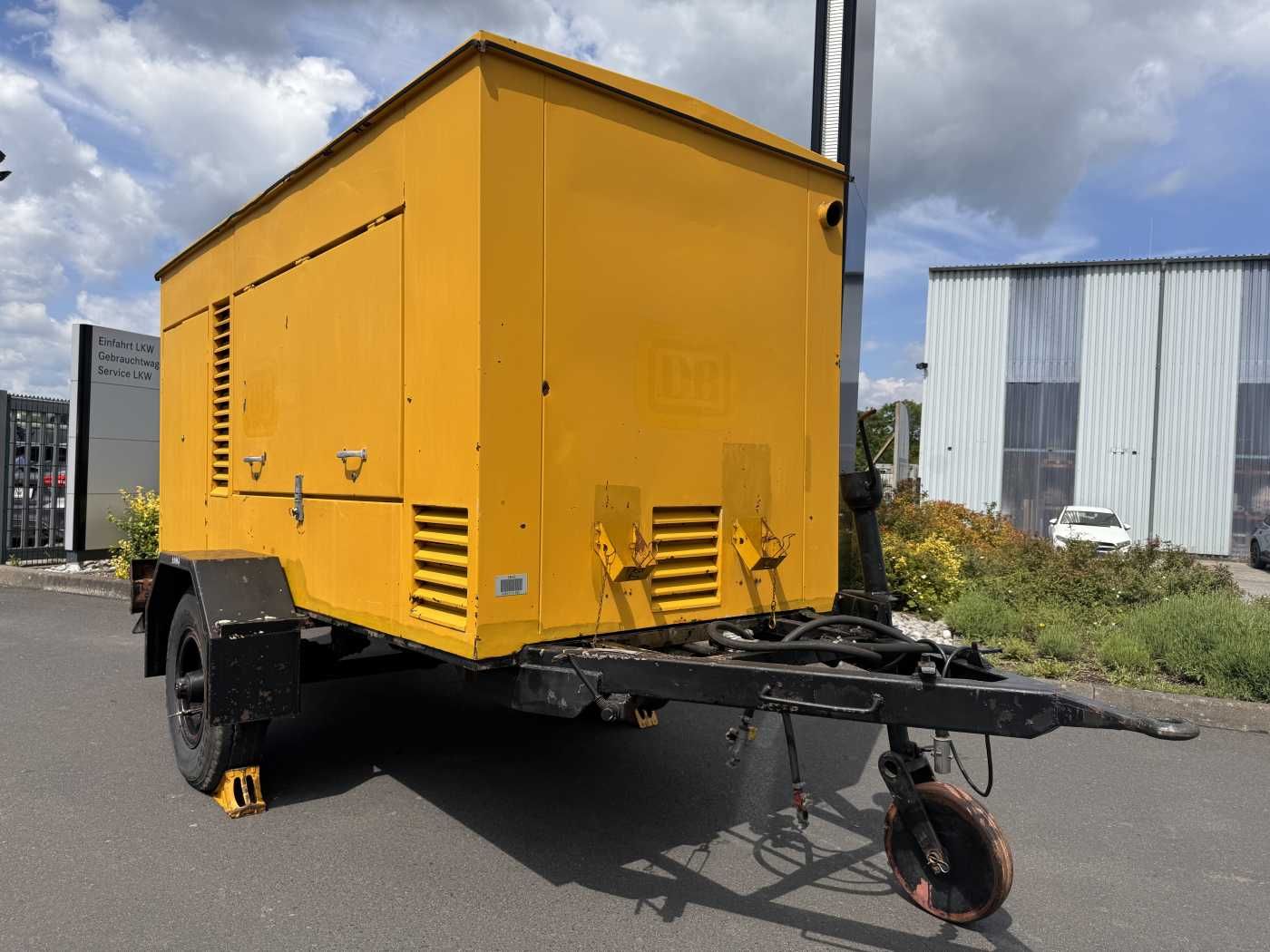Fahrzeugabbildung Andere Bay Stromaggregat 35kVA 1.967h Deutz