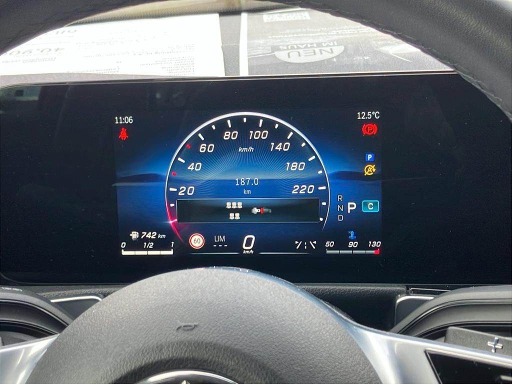 Fahrzeugabbildung Mercedes-Benz GLB 200 d 7-Sitzer*Kamera*el. Heckklappe*LED