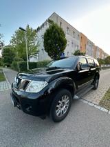 Nissan Pathfinder V6* Rentnerfahrzeug* TÜV... - gebrauchte Nissan Pathfinder aus dem Jahr 2013