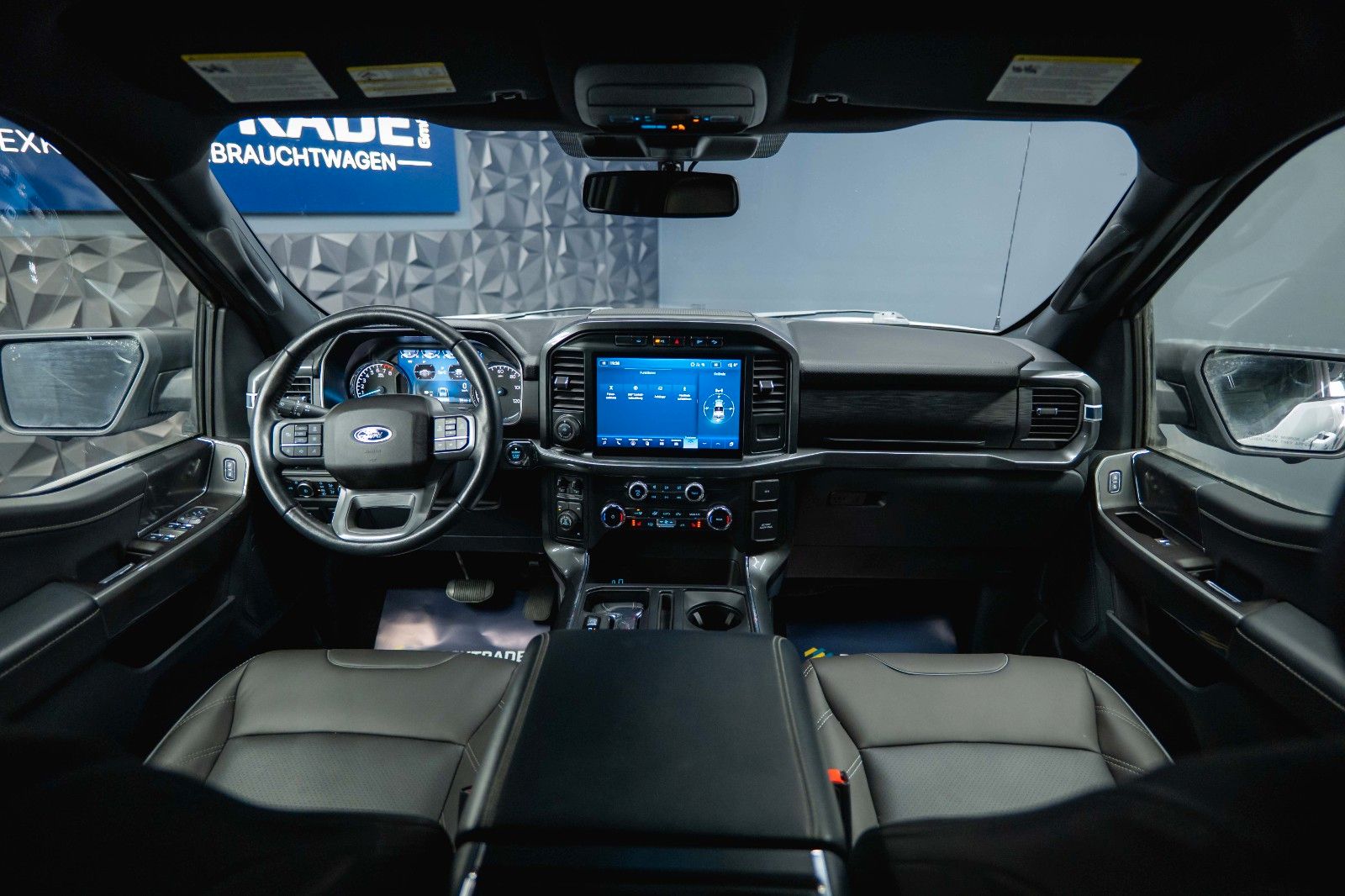 Fahrzeugabbildung Ford F150 5.0L V8 4x4 Offroad SuperCrew RAPTOR 19%