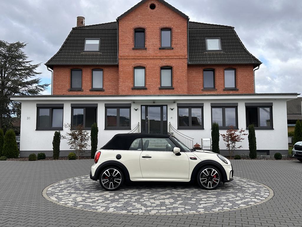 MINI John Cooper Works Cabrio