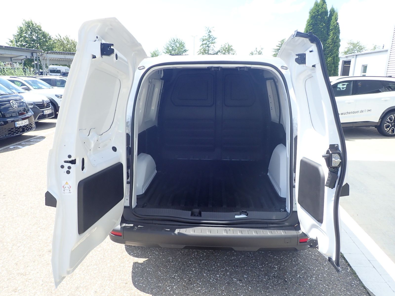 Fahrzeugabbildung Renault Kangoo Rapid Advance L1 Blue dCi 95 MY26