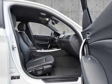 BMW 118 - 10