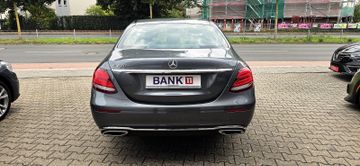 Mercedes E 220 - 9