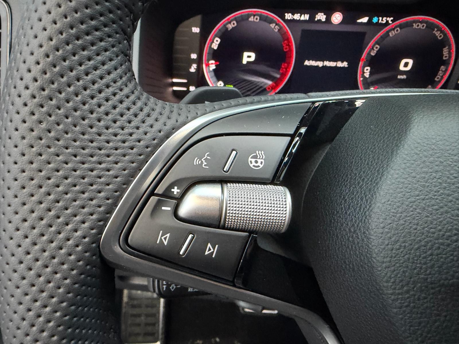 Skoda Karoq Sportline#5J.Gar#Matrix#360°#AHK#Navi#App