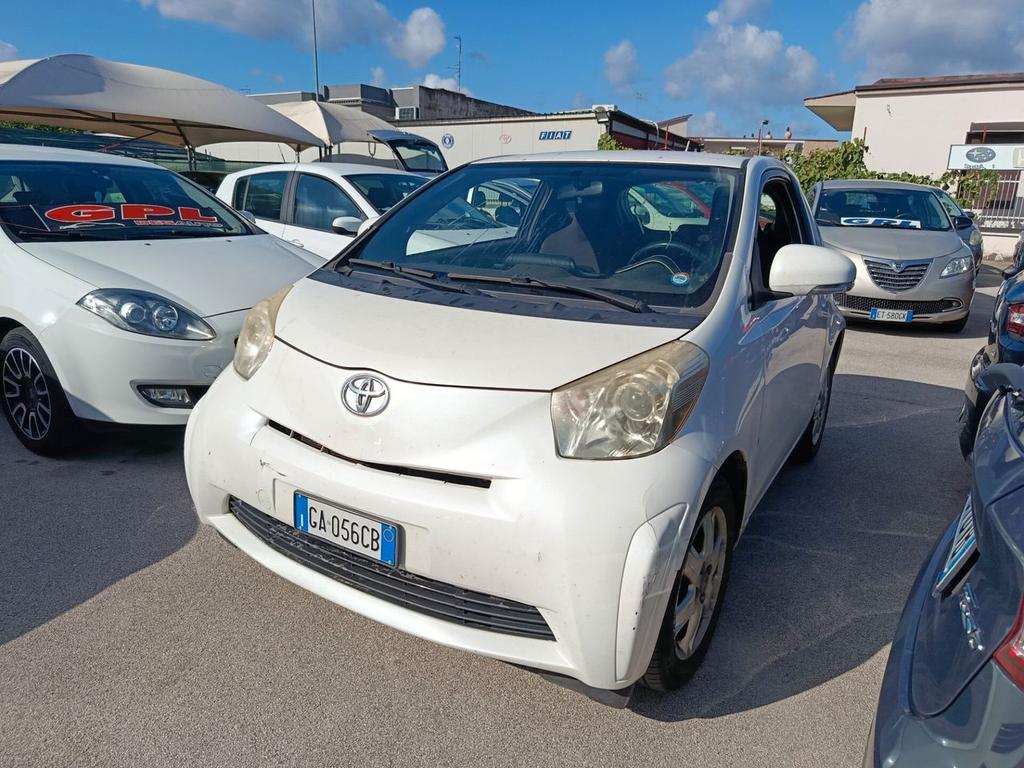 Toyota IQ