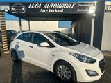 Hyundai i30 blue Basis - Hyundai i30 Gebrauchtwagen in Bielefeld